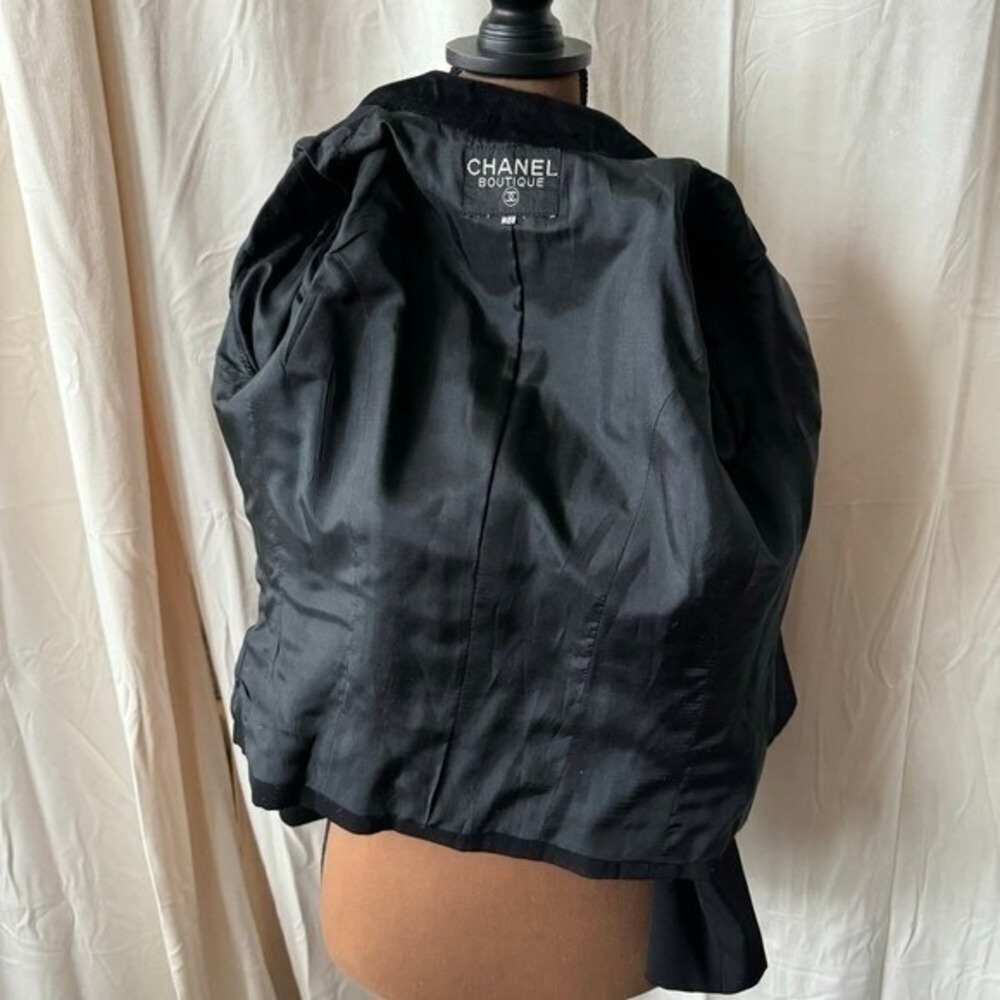 Vintage 80s Chanel Boutique Cropped Black Wool Silk Lion Head Button Blazer xs - Picture 8 of 9